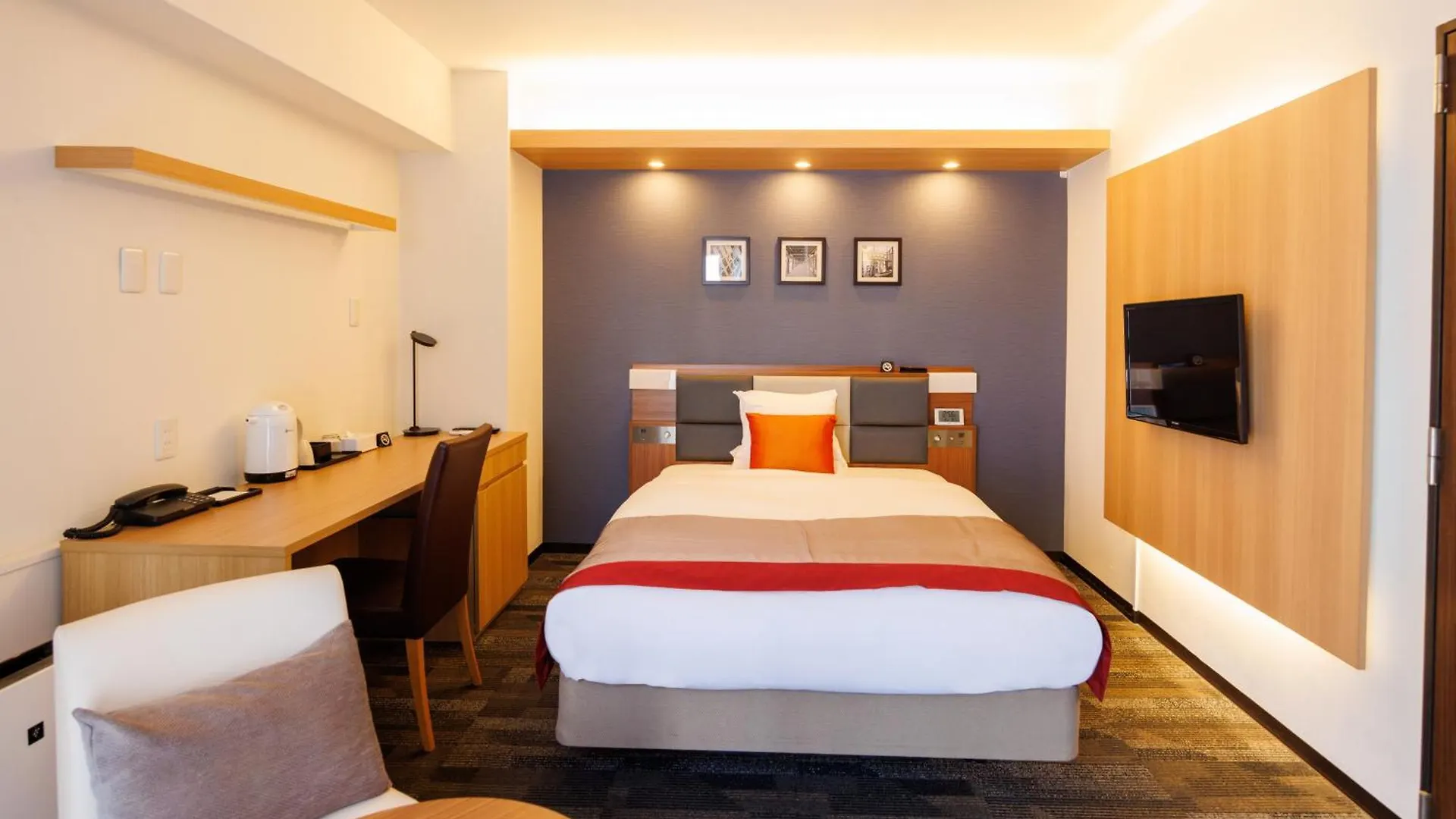 Floral Hotel East Shinsaibashi 大阪市 4*,